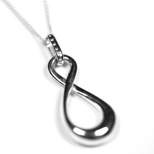 Straight 8 Infinity Necklace